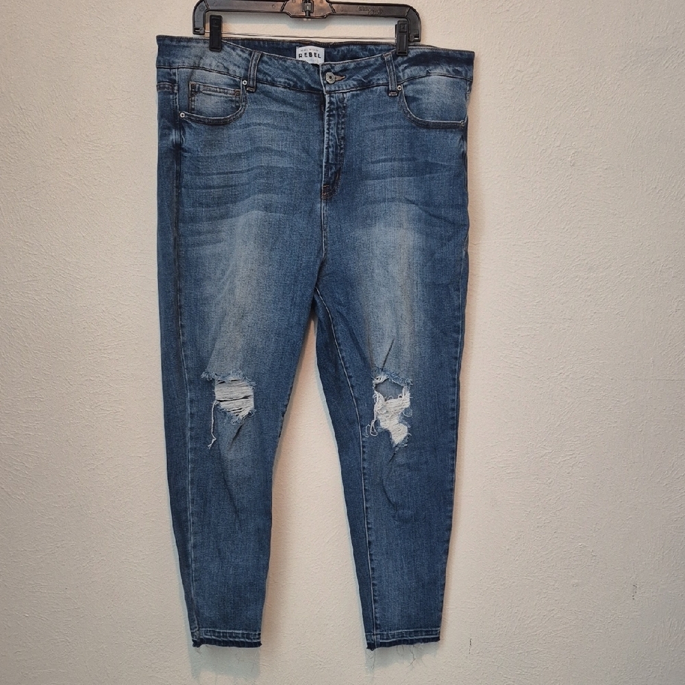 The RETRO Blue Cropped Ankle Jeans